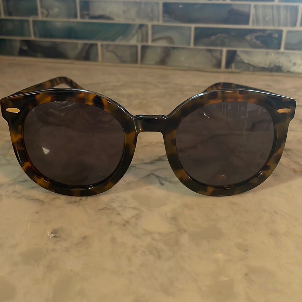Karen Walker Super Duper Strength